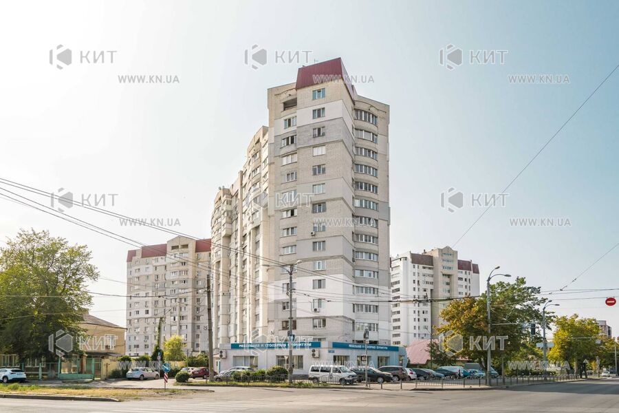 Продаж квартири Харків, Малишева, 135м²