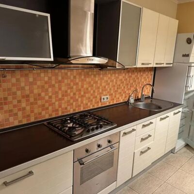 Продажа 	 Харьков,  23 Августа пер.   7