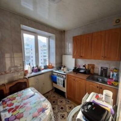 Продажа 	 Харків,  Гімназійна (Червоношкільна) наб.   26