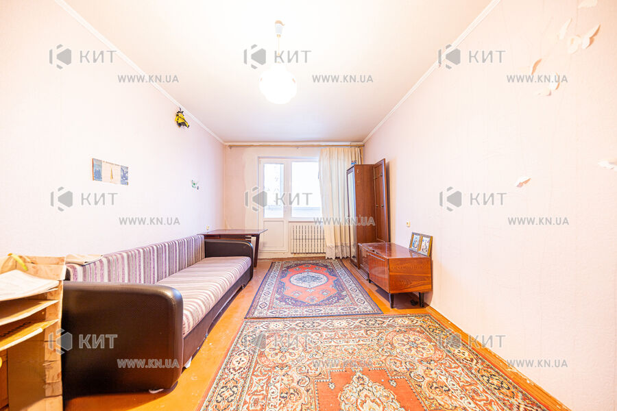 Продаж квартири Харків, ХТЗ, Рогань, 47м²