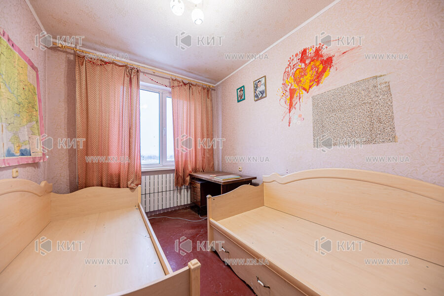 Продаж квартири Харків, ХТЗ, Рогань, 47м²