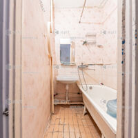 Продаж квартири Харків, ХТЗ, Рогань, 47м²