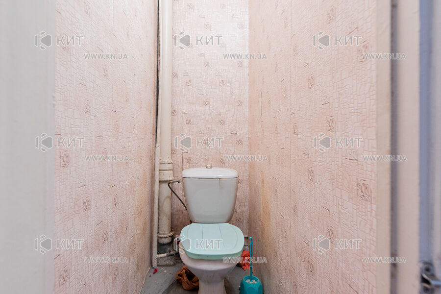 Продаж квартири Харків, ХТЗ, Рогань, 47м²