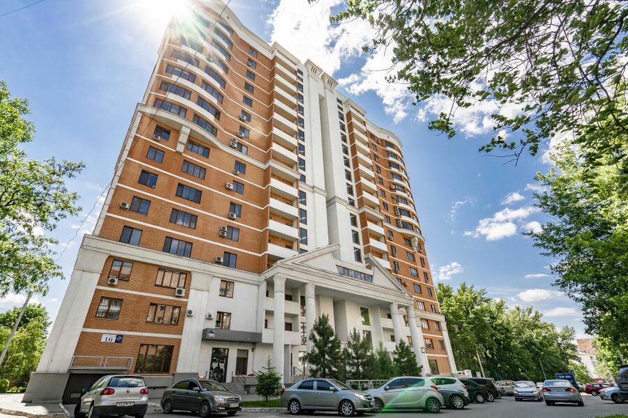 Продаж квартири Харків, Наукова, 135м²