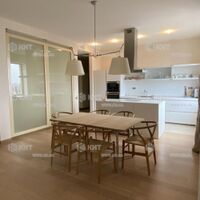 Продаж квартири Харків, Наукова, 135м²