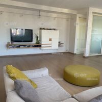 Продаж квартири Харків, Наукова, 135м²