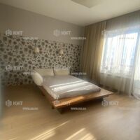 Продаж квартири Харків, Наукова, 135м²