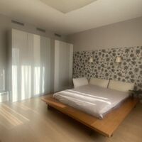 Продаж квартири Харків, Наукова, 135м²