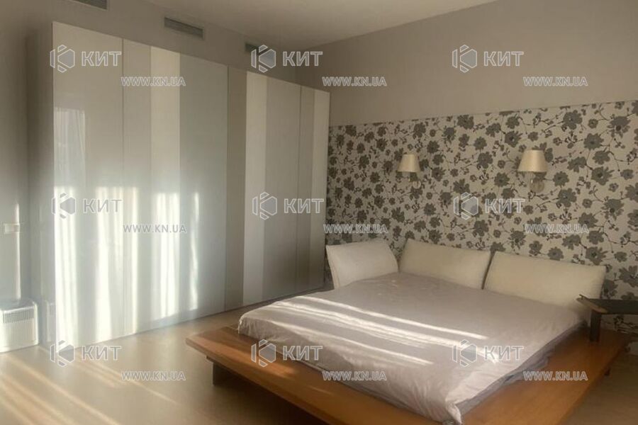 Продаж квартири Харків, Наукова, 135м²