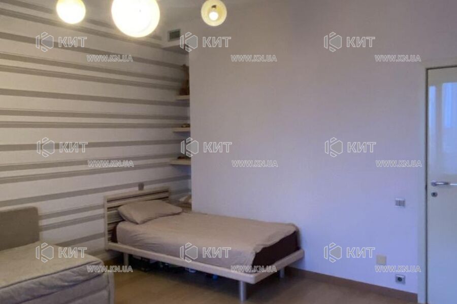 Продаж квартири Харків, Наукова, 135м²
