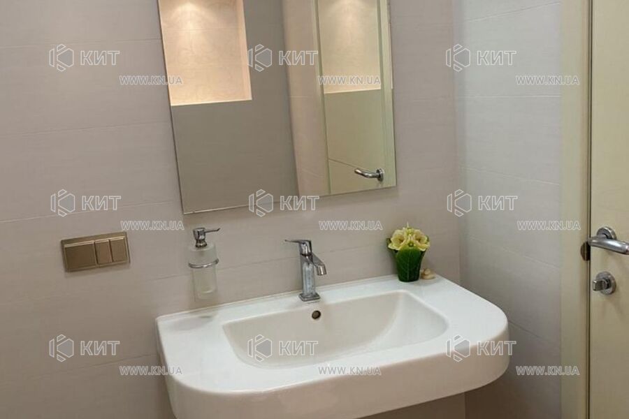 Продаж квартири Харків, Наукова, 135м²