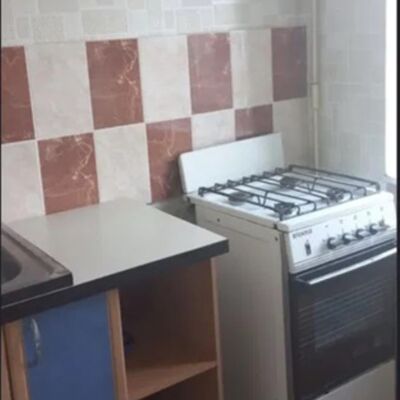 Продажа 	 Харьков,  Космонавтов ул.   3