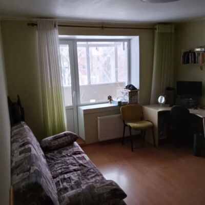 Продажа 	 Харків,  Академіка Курчатова пр.   8