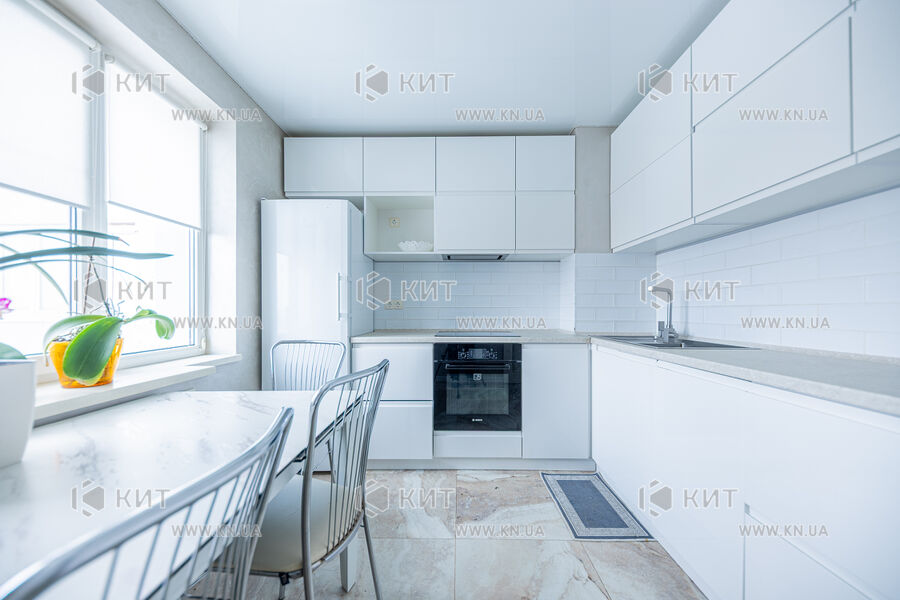 Продаж квартири Харків, Наукова, 80м²