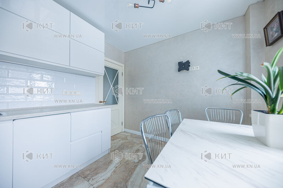 Продаж квартири Харків, Наукова, 80м²