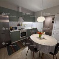 Продаж квартири Харків, ХТЗ, Рогань, 40м²