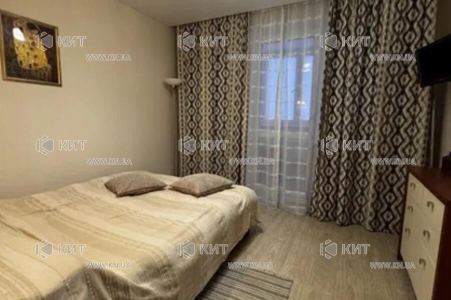 Продаж квартири Харків, ХТЗ, Рогань, 40м²