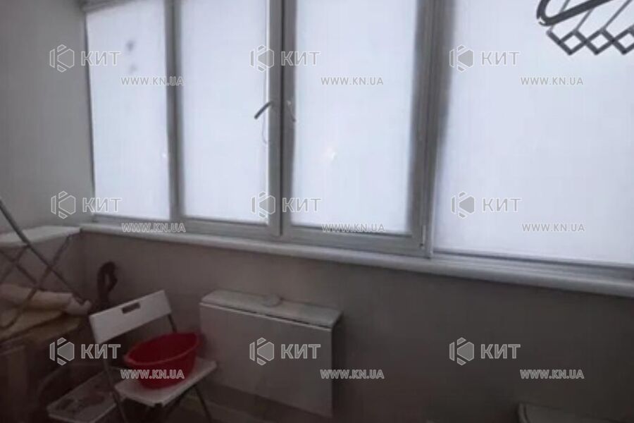 Продаж квартири Харків, ХТЗ, Рогань, 40м²