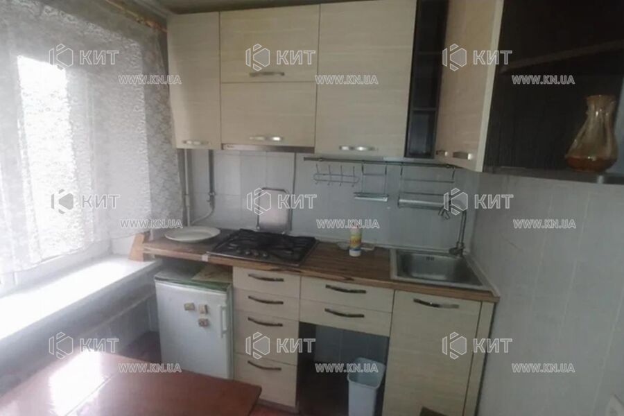 Продаж квартири Харків, ХТЗ, Рогань, 46м²