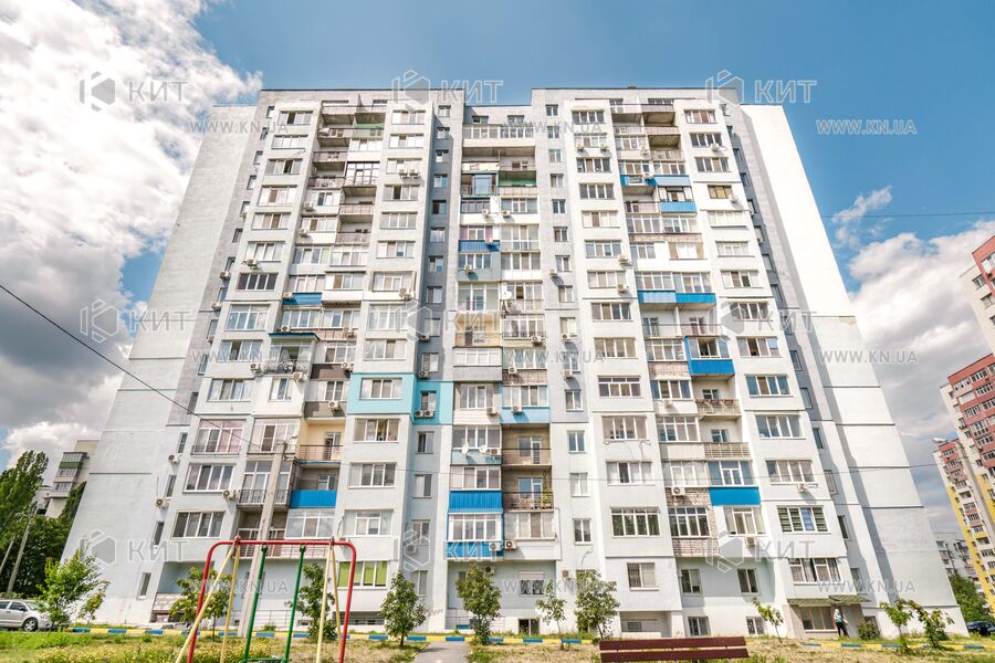 Продажа квартиры Харьков, Алексеевка, 107м²