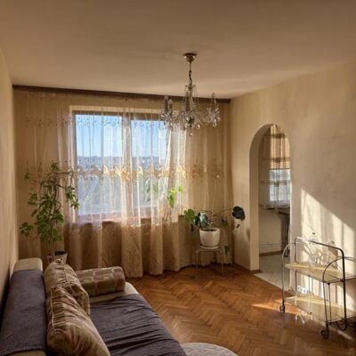 Продажа 	 Харків,  Державінська вул.   2Б