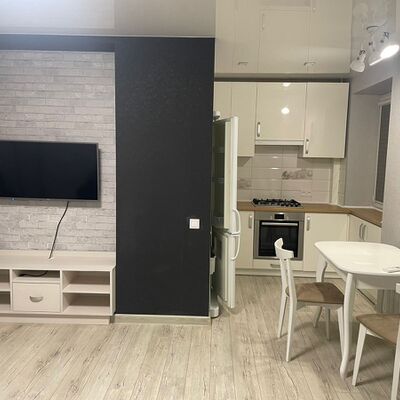 Продажа 	 Харьков,  Космонавтов ул.   7А