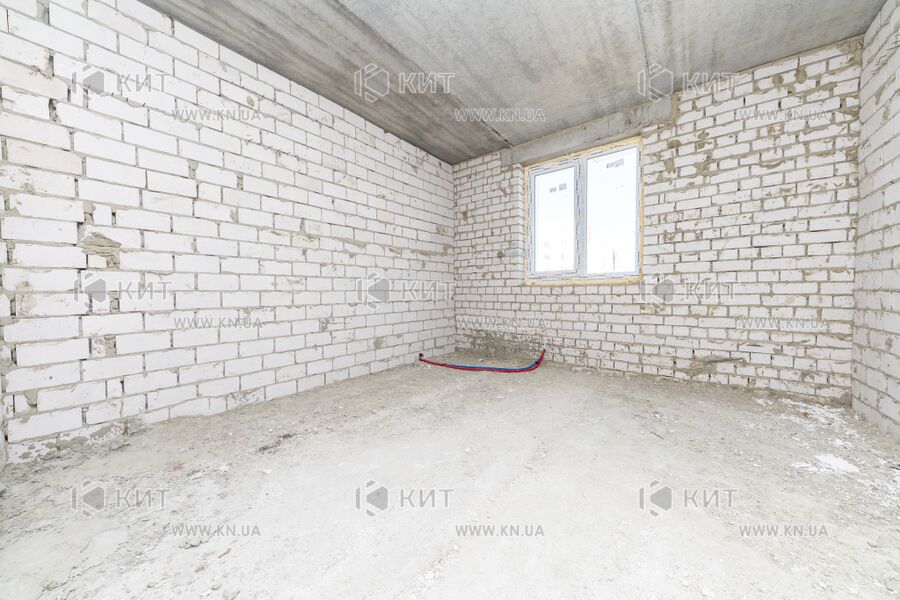 Продаж квартири Харків, ХТЗ, Рогань, 75.59м²