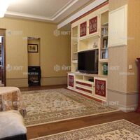 Продаж квартири Харків, Наукова, 133м²