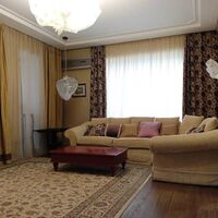 Продаж квартири Харків, Наукова, 133м²