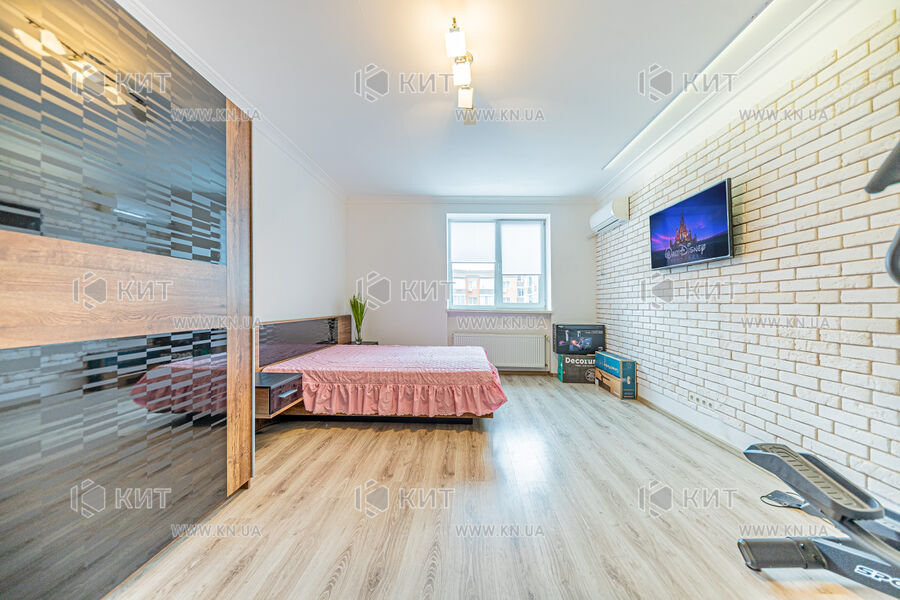 Продаж квартири Харків, Спорт.Гагар.Повст., 80м²