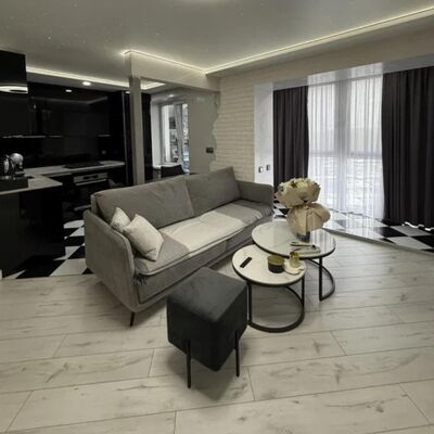 Продажа 	 Харьков,  Каденюка (Танкопия) ул.   22Б