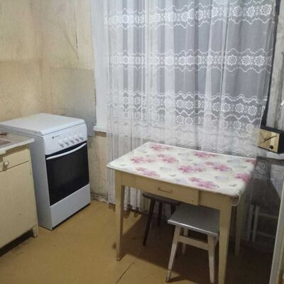 Продажа 	 Харьков,  Непокорённых (Героев Труда) ул.   33