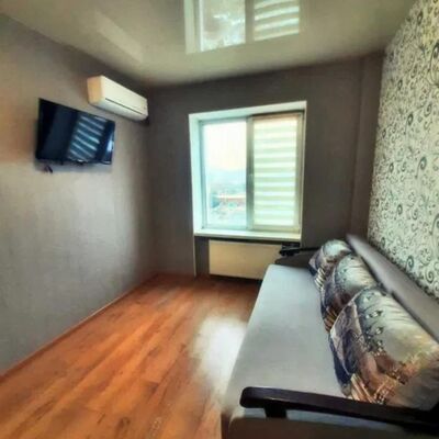 Продажа 	 Харьков, Воробьевы Горы Чернивецкая ул.   3В