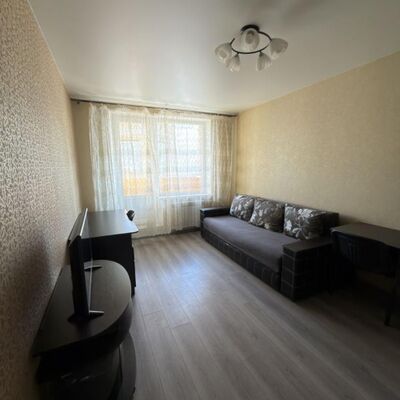 Продажа 	 Харьков,  Валентиновская (Блюхера) ул.   20