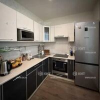 Продаж квартири Харків, ХТЗ, Рогань, 56м²