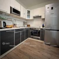 Продаж квартири Харків, ХТЗ, Рогань, 56м²