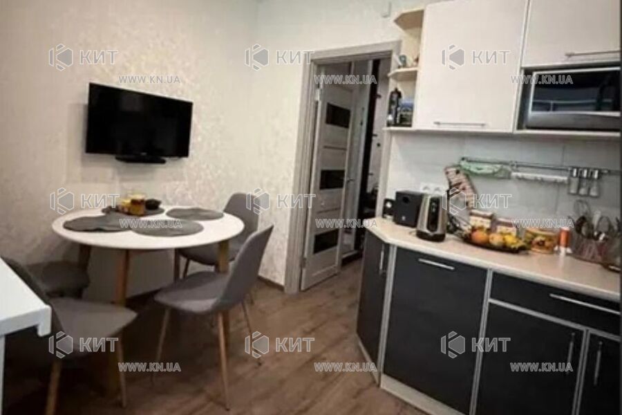 Продаж квартири Харків, ХТЗ, Рогань, 56м²