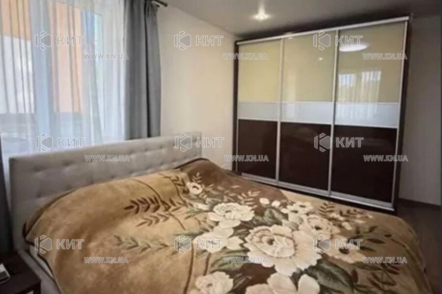 Продаж квартири Харків, ХТЗ, Рогань, 56м²