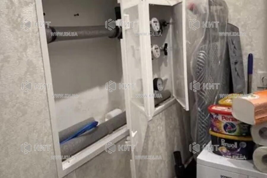 Продаж квартири Харків, ХТЗ, Рогань, 56м²