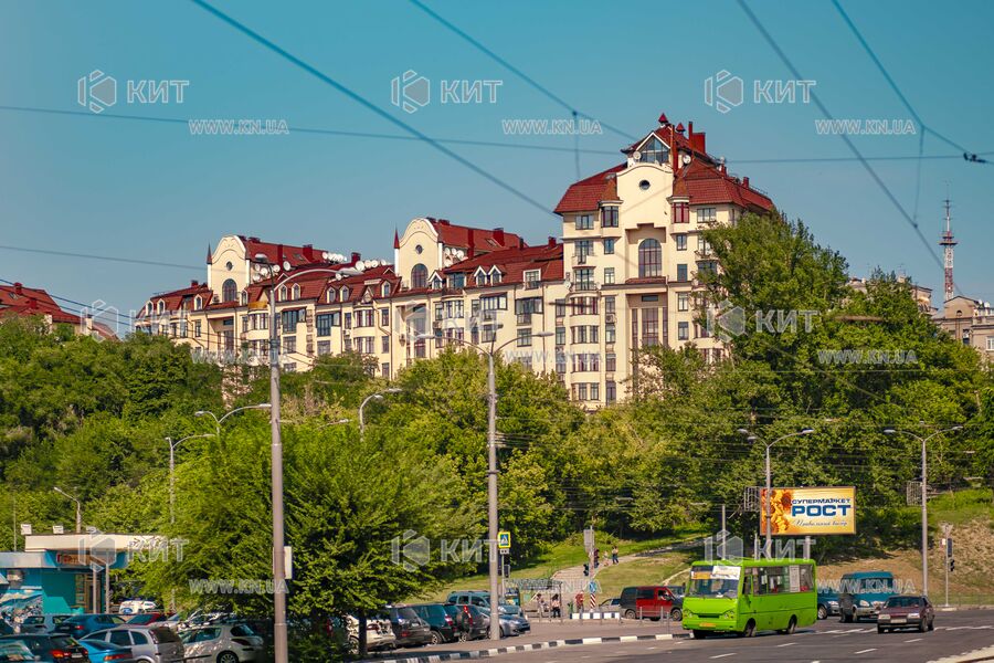 Продаж квартири Харків, Центр, 300м²