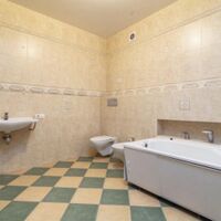 Продаж квартири Харків, Наукова, 203м²