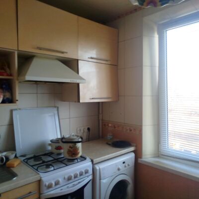 Продажа 	 Харків,  Валентинівьска (Блюхера) вул.   13А