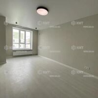 Продаж квартири Харків, ХТЗ, Рогань, 43м²