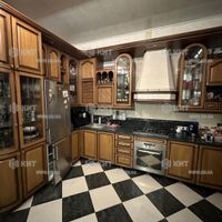 Продаж квартири Харків, Наукова, 130м²