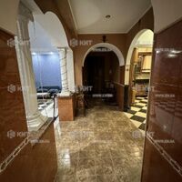 Продаж квартири Харків, Наукова, 130м²