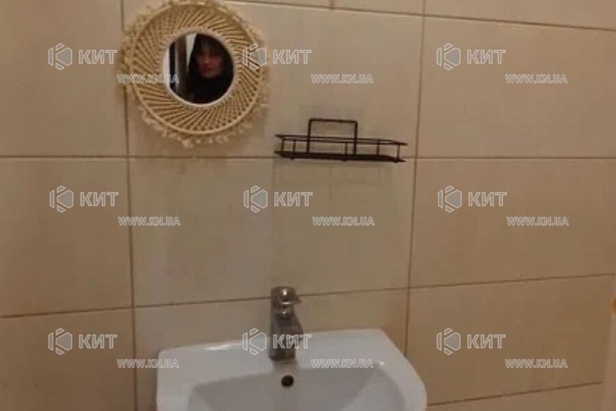 Продаж квартири Харків, Салтівка(Бараб.,Україна), 20м²