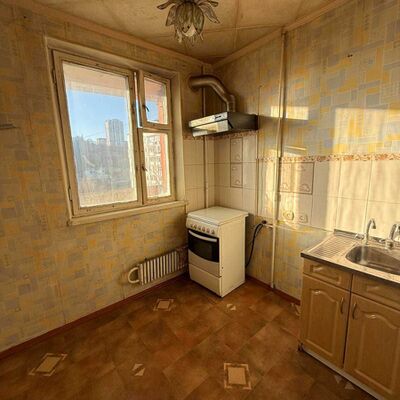 Продажа 	 Харків,  Матюшенка вул.   9