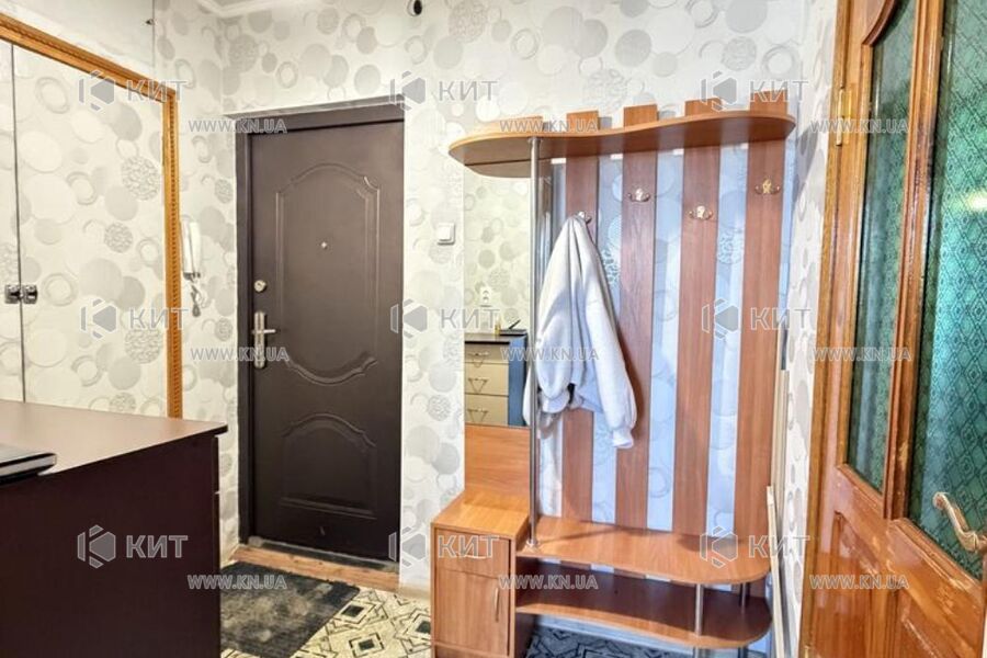 Продаж квартири Харків, ХТЗ, Рогань, 33м²