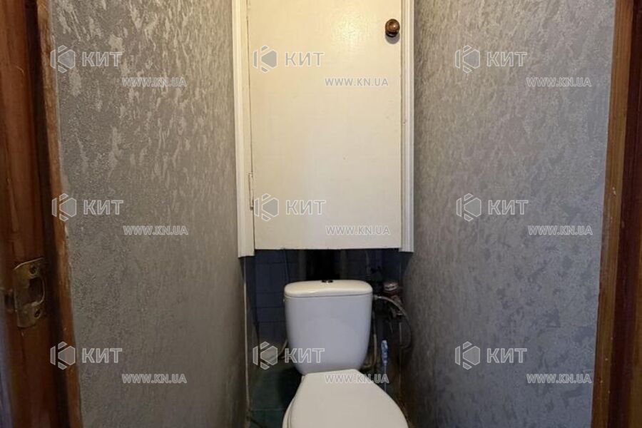 Продаж квартири Харків, ХТЗ, Рогань, 33м²