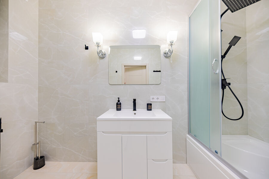 Продажа квартиры Харьков, Салтовка(Г.Труда,Студ.), 98м²